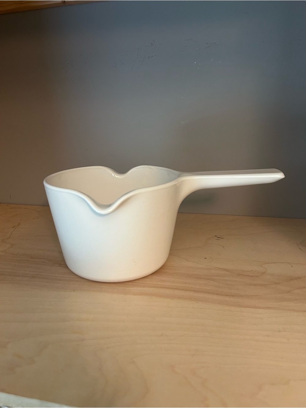 Vintage Corning Ware M-68-B 1 Qt Saucepan – White